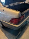 Beige Mercedes R129 delebil thumbnail