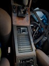 Beige Mercedes R129 delebil thumbnail