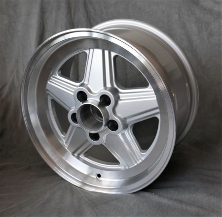 Penta-style 8x16 ET 28